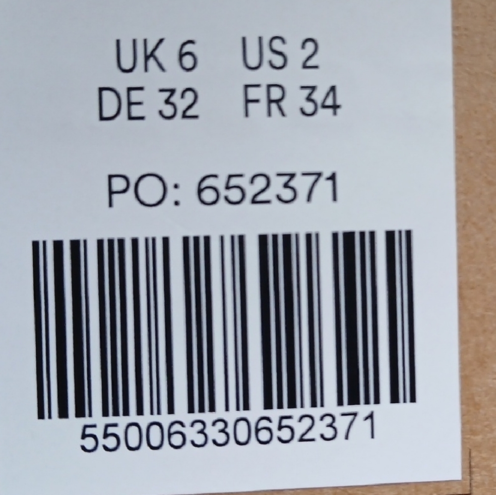 Boden Women's Button Down with Sun Embroidery - Picture 4 of 4